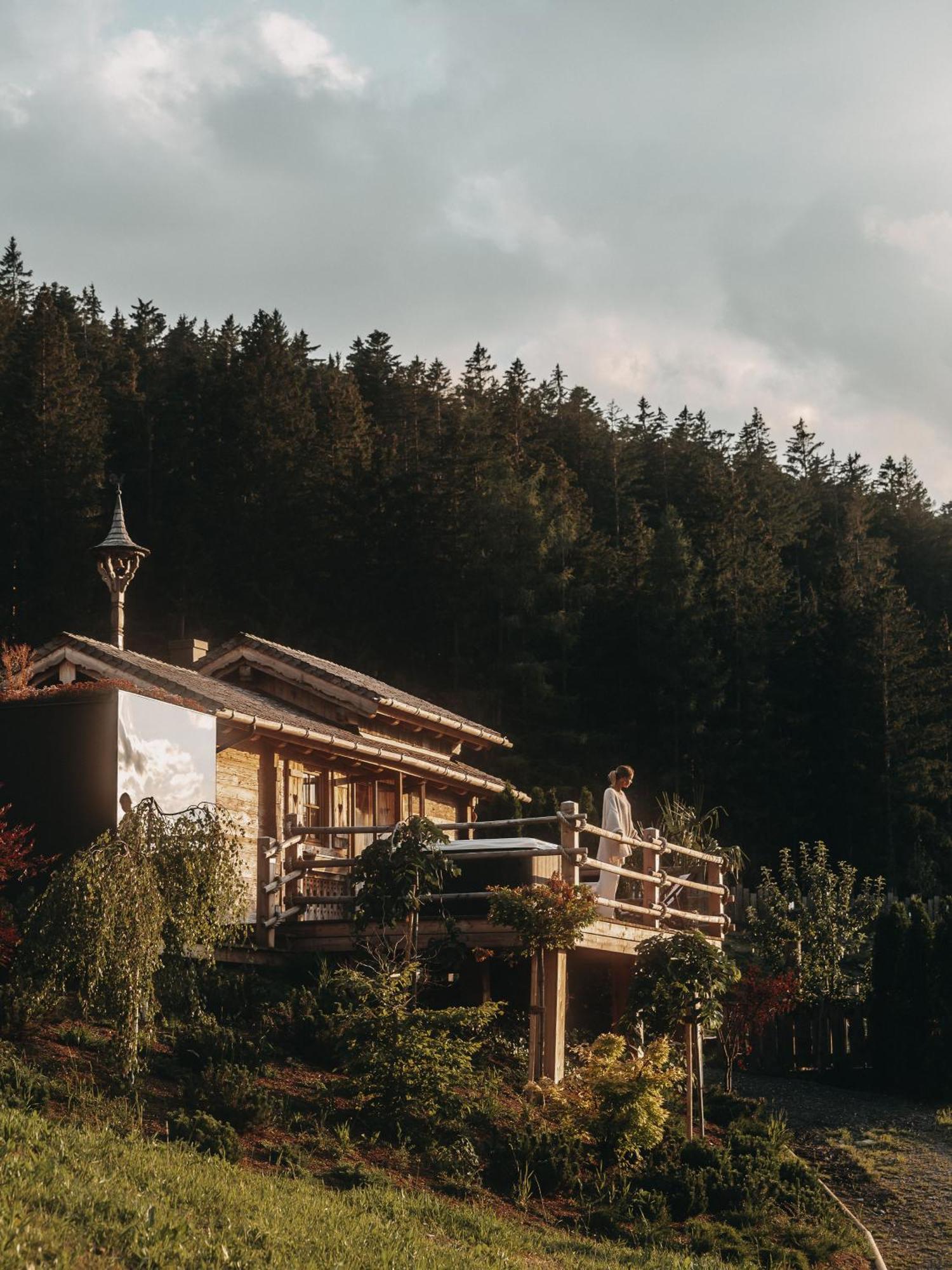 Jufenalm Boho Hotel & Restaurant Maria Alm am Steinernen Meer Buitenkant foto